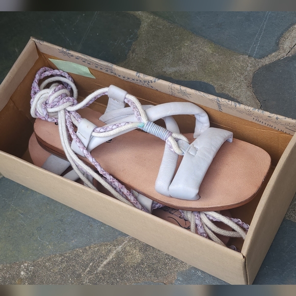 NWT Free People Linden Wrap Slip On Sandals in Purple/Bone sz 7 - 7.5 - Picture 7 of 7